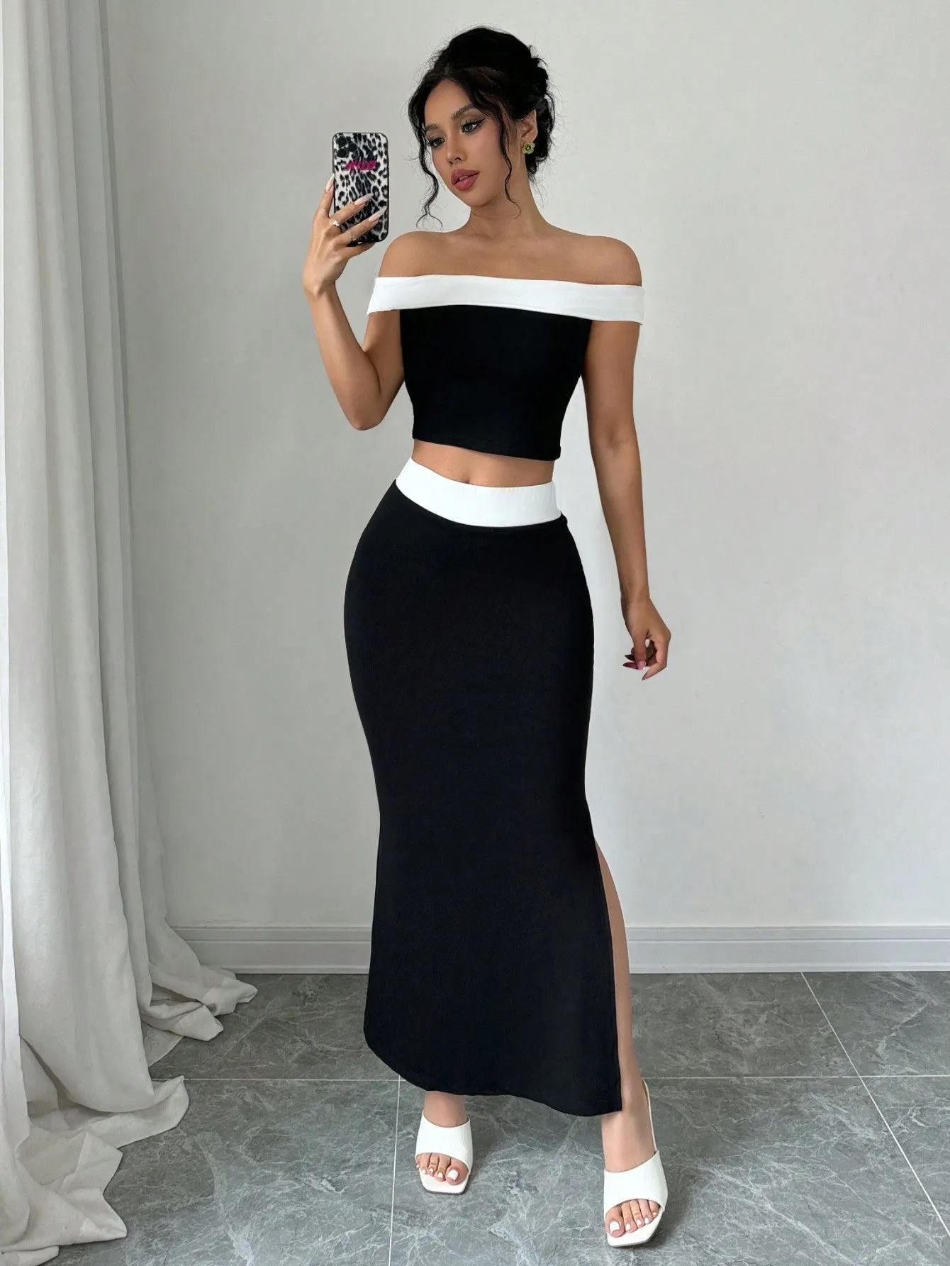 2pcs/Set Black And White Contrast Color Knit Elastic Top And Skirt Set, Off-Shoulder Top   Mini Skirt