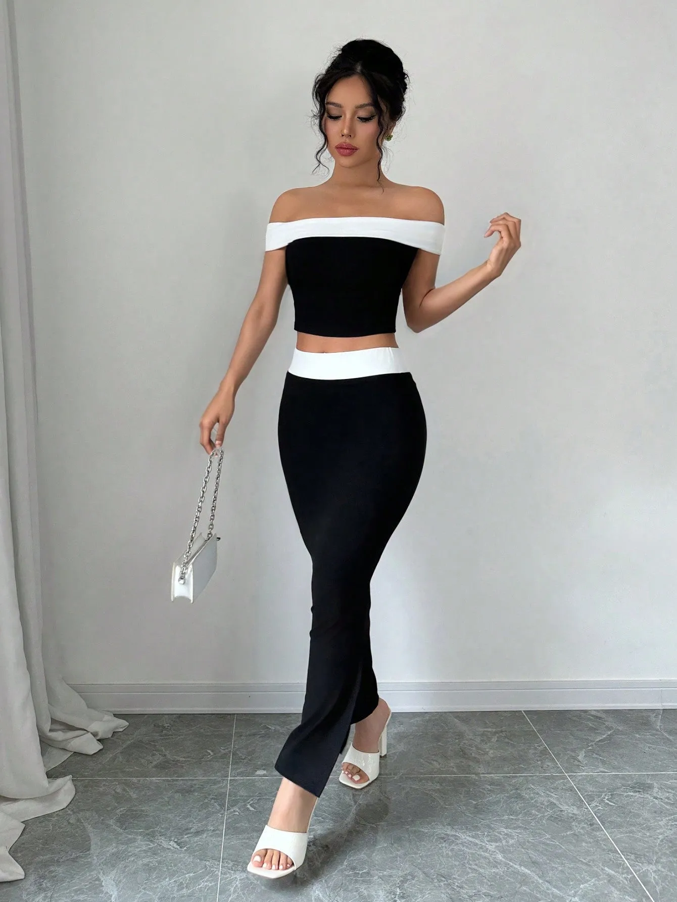 2pcs/Set Black And White Contrast Color Knit Elastic Top And Skirt Set, Off-Shoulder Top   Mini Skirt