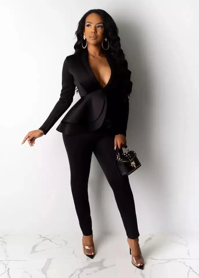 Ladies Elegant Blazers And Pencil Pants Suit.
