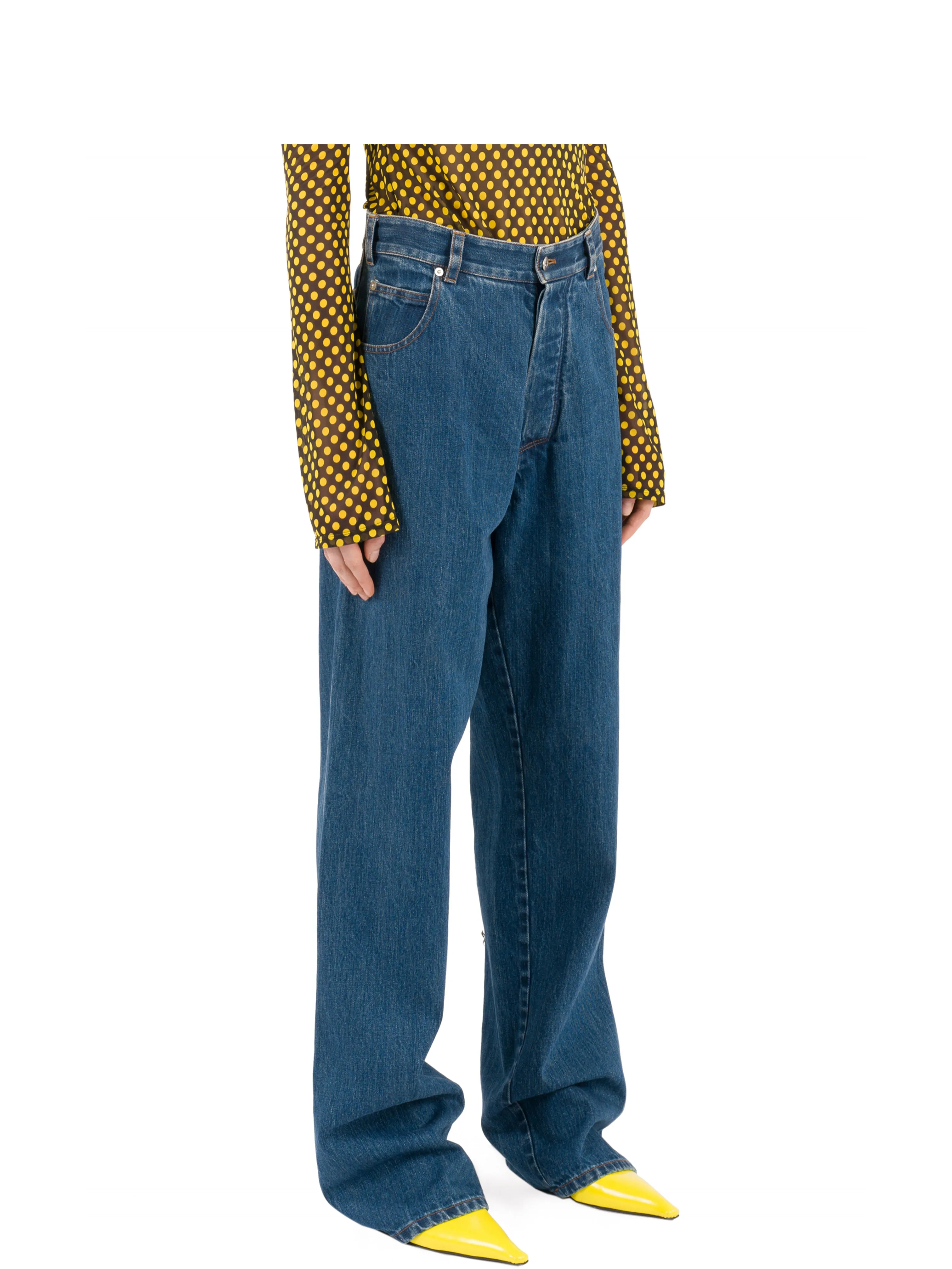 STRAIGHT LEG JEANS