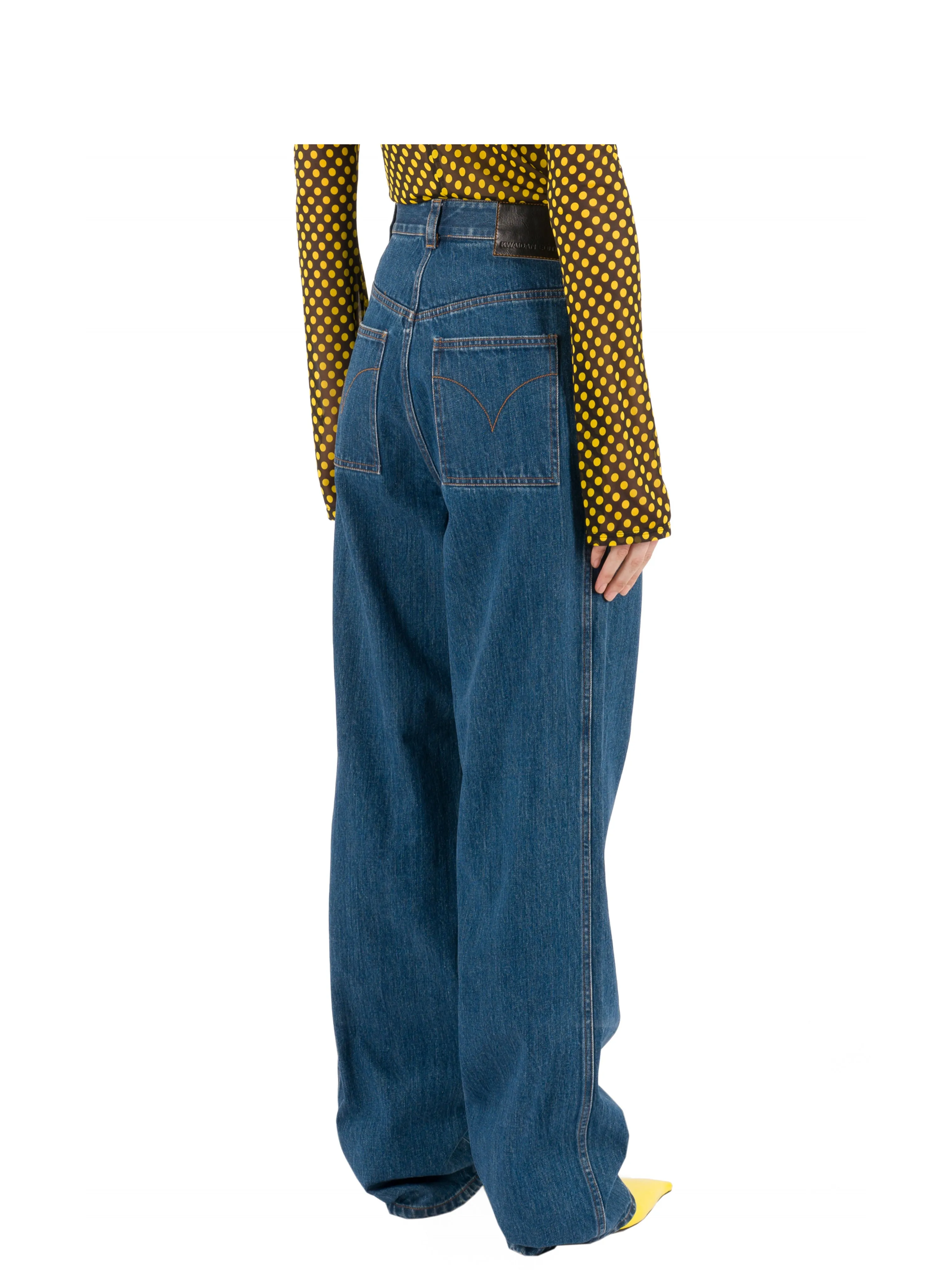 STRAIGHT LEG JEANS