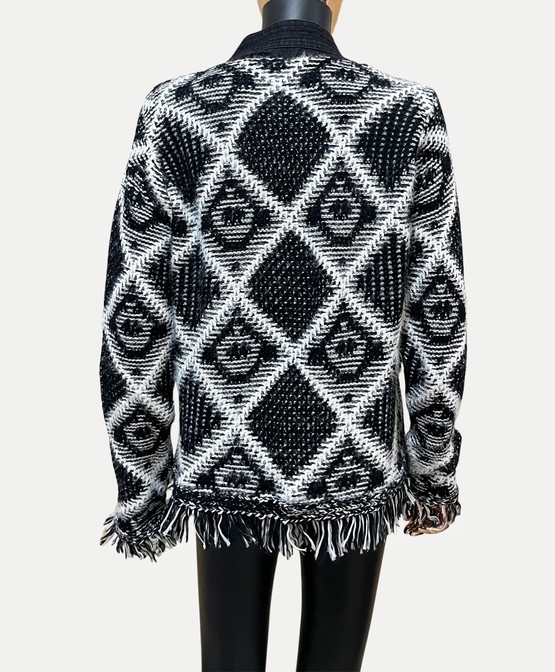 That Cardigan Black