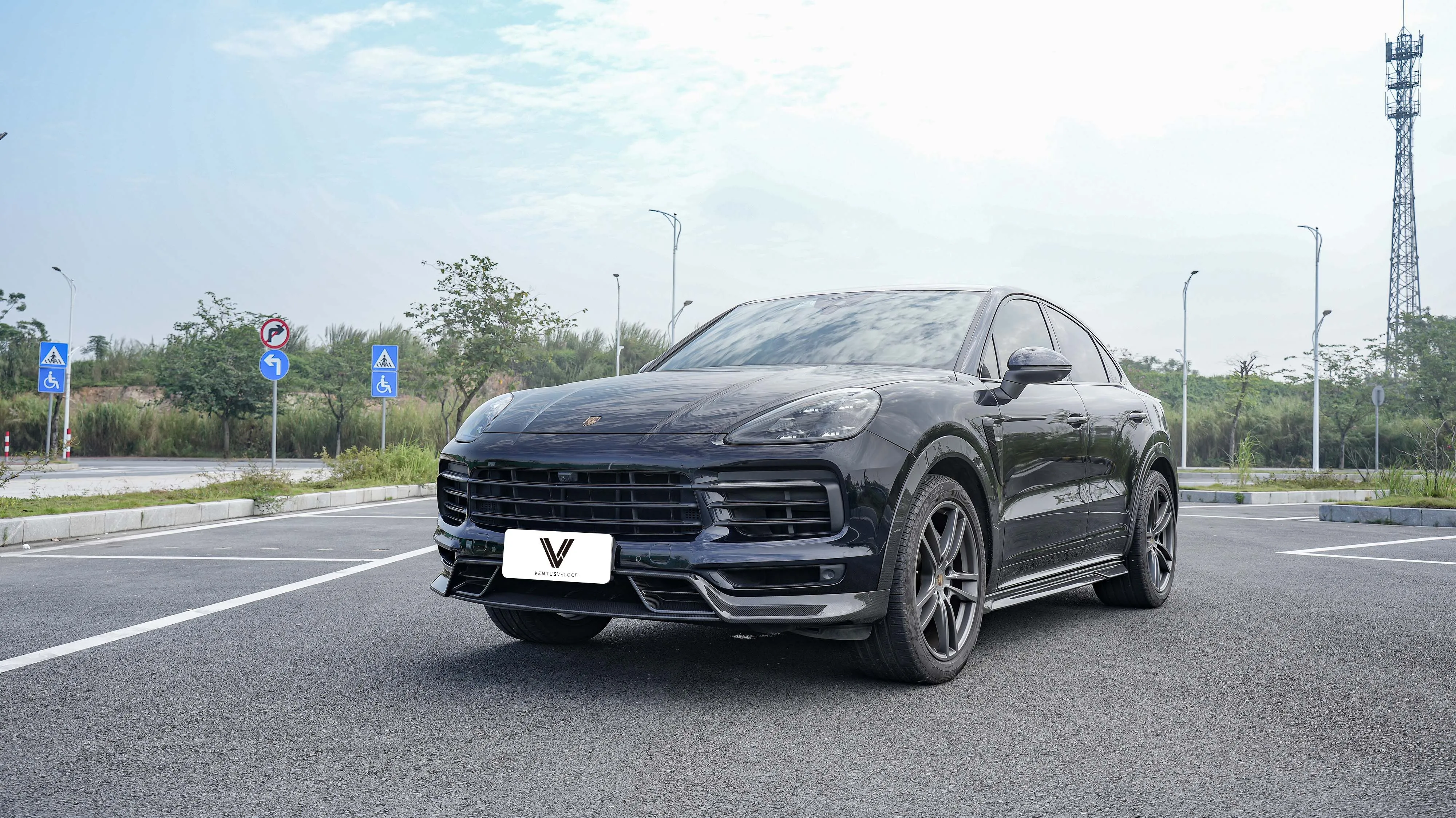 Ventus Veloce Side Skirts for Porsche Cayenne 9Y0 9Y0.1 9Y0.2 Coupe 9Y3 9Y3.1 9Y3.2 Turbo/E-Hybrid Carbon Fiber