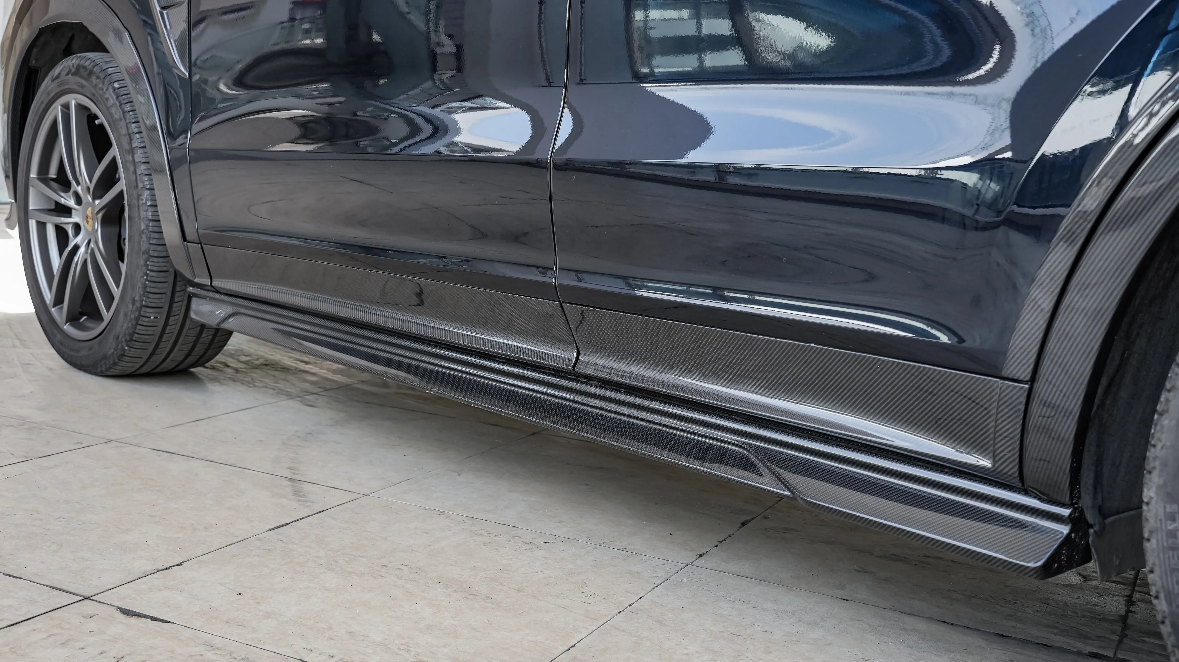 Ventus Veloce Side Skirts for Porsche Cayenne 9Y0 9Y0.1 9Y0.2 Coupe 9Y3 9Y3.1 9Y3.2 Turbo/E-Hybrid Carbon Fiber